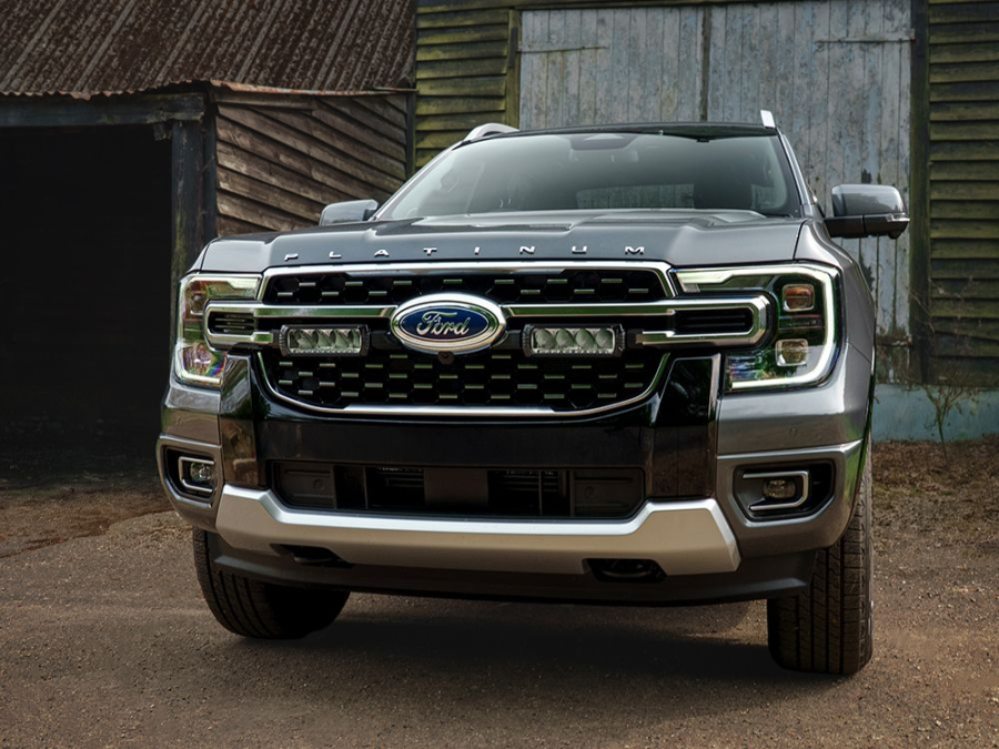 Ford Ranger Platinum (2023+) Grille Kit
