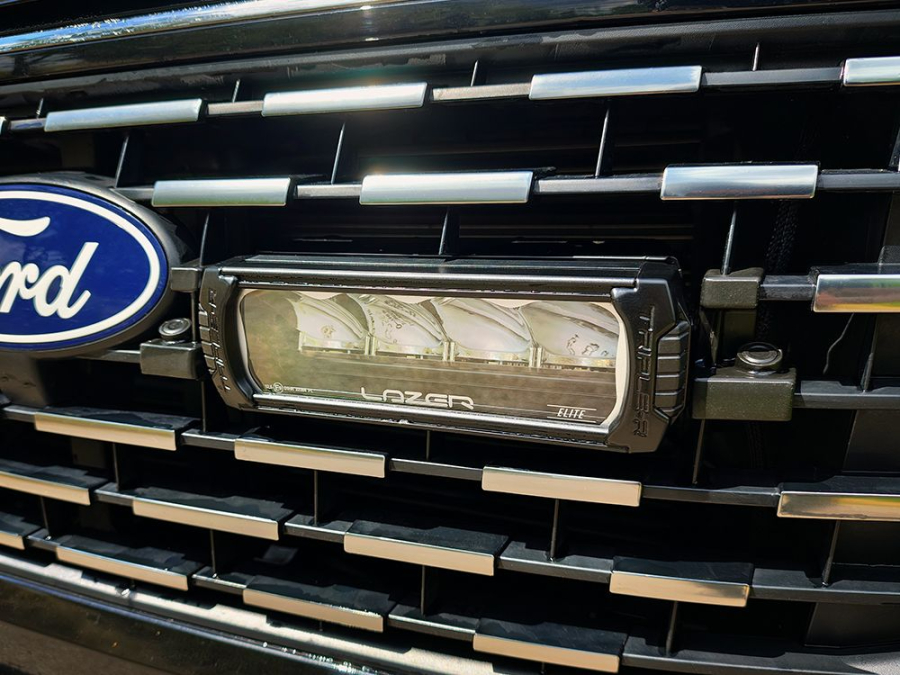 Ford Tourneo Custom (2024+) Grille Kit