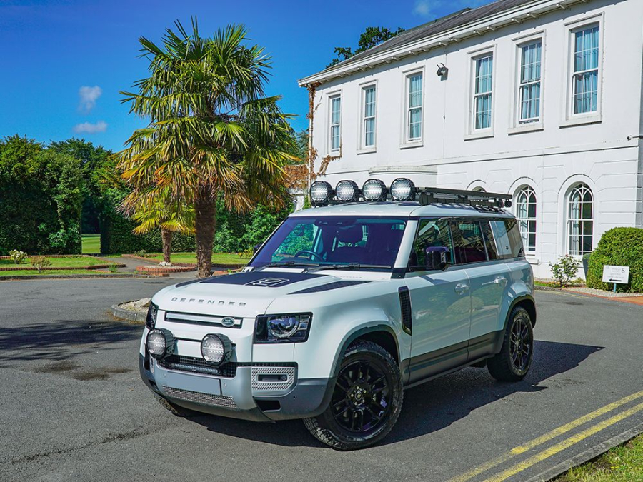 Land Rover Defender (2020+) Mounting Kit
