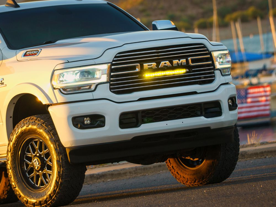 RAM 2500/3500 Laramie (2019-2024) Grille Kit