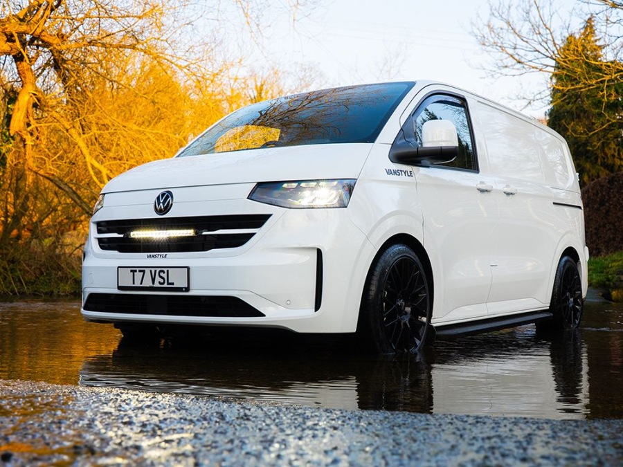 VW T7 Transporter (2025+) Grille Kit