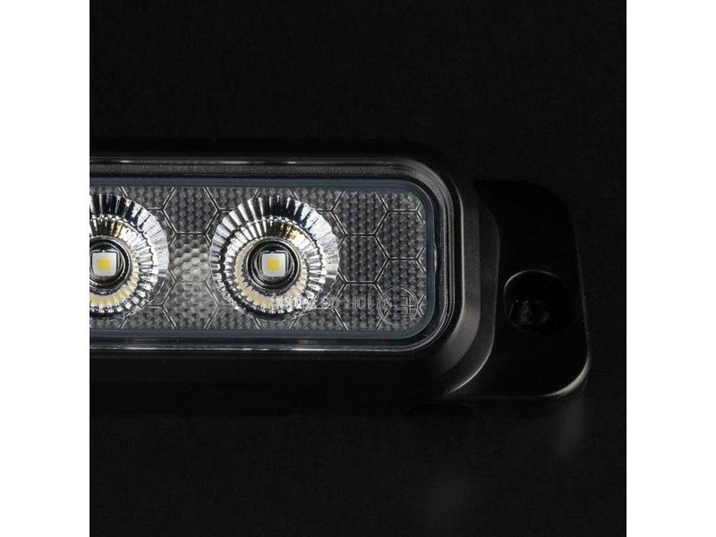 NUUK E-LINE SCENE LIGHT