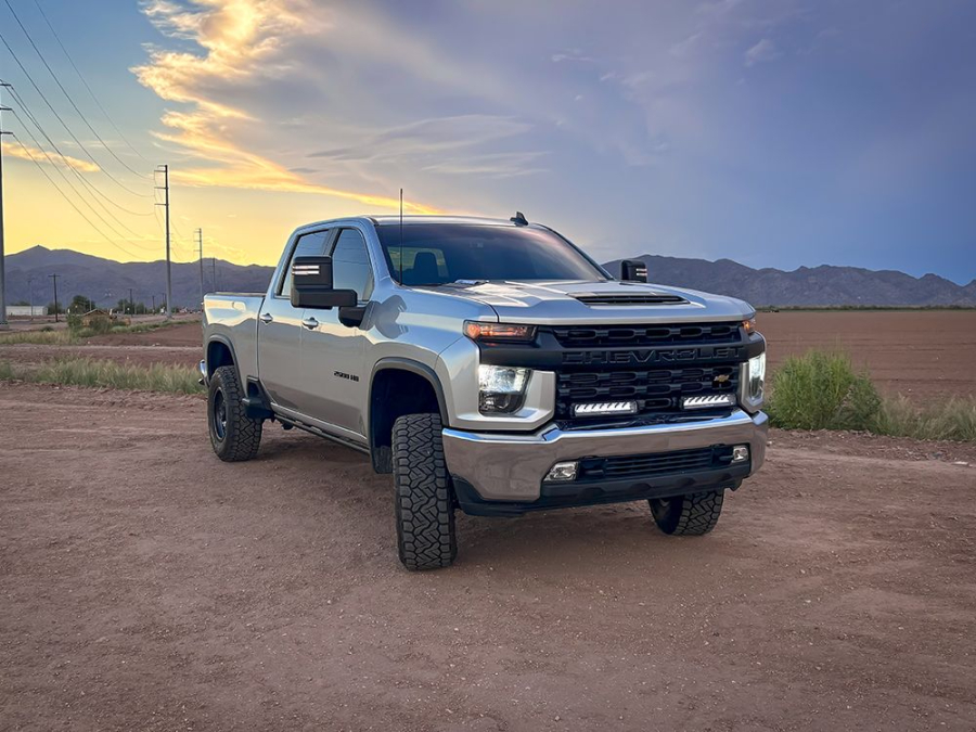Chevrolet Silverado 2500/3500 LT (2020-2023) Grille Kit