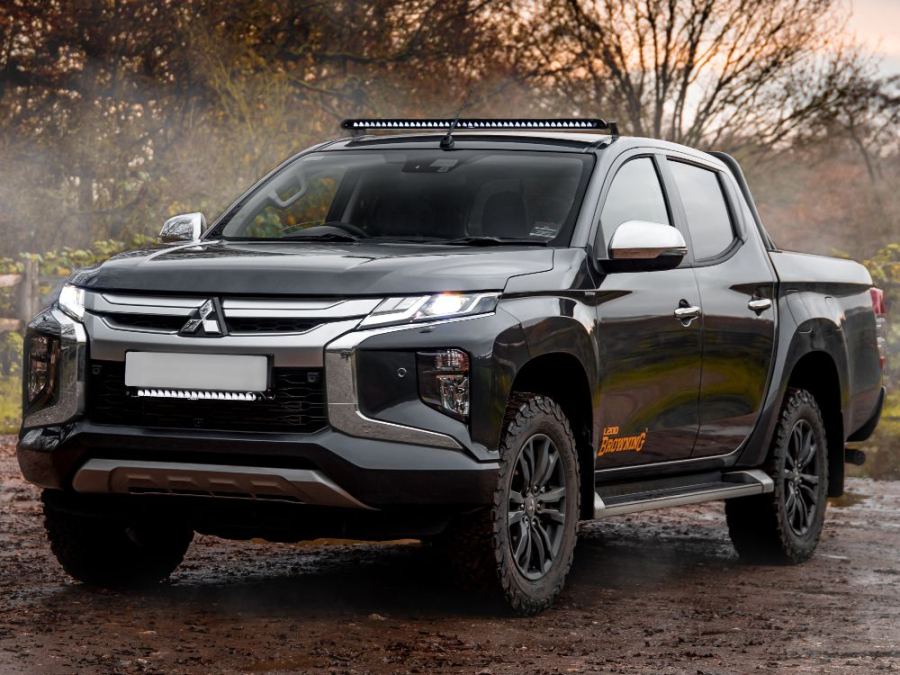 Mitsubishi L200 (2019-2023) Linear-18 Mounting Kit